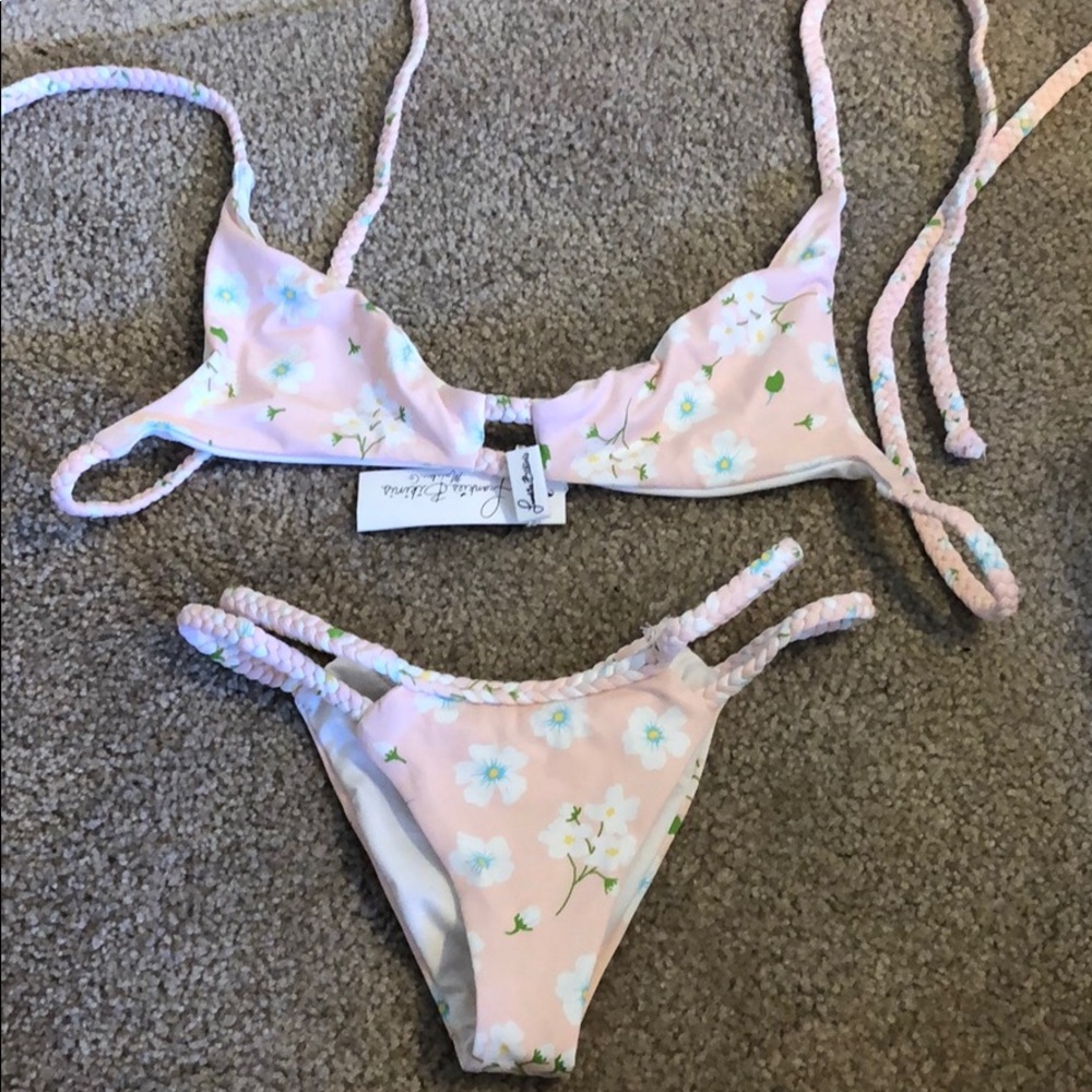 NEW Frankie’s bikini set